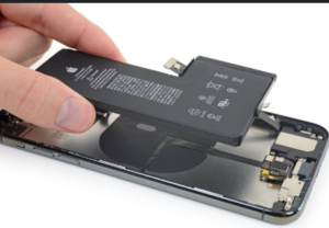 Thay Pin iPhone 11