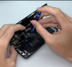 Thay Pin iPhone 12 Pro