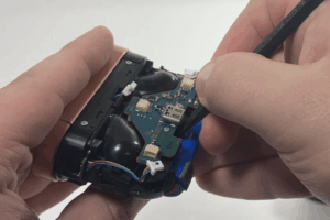 Thay pin Sony WF-1000XM3