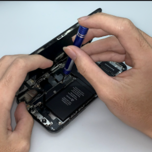 Thay Pin iPhone 12 Pro