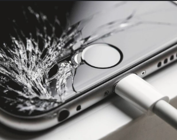 iPhone Không Sạc Được
