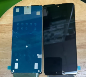 Thay màn hình Sharp Aquos R5G