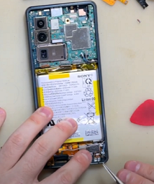 Sony Xperia 5 sạc không vào